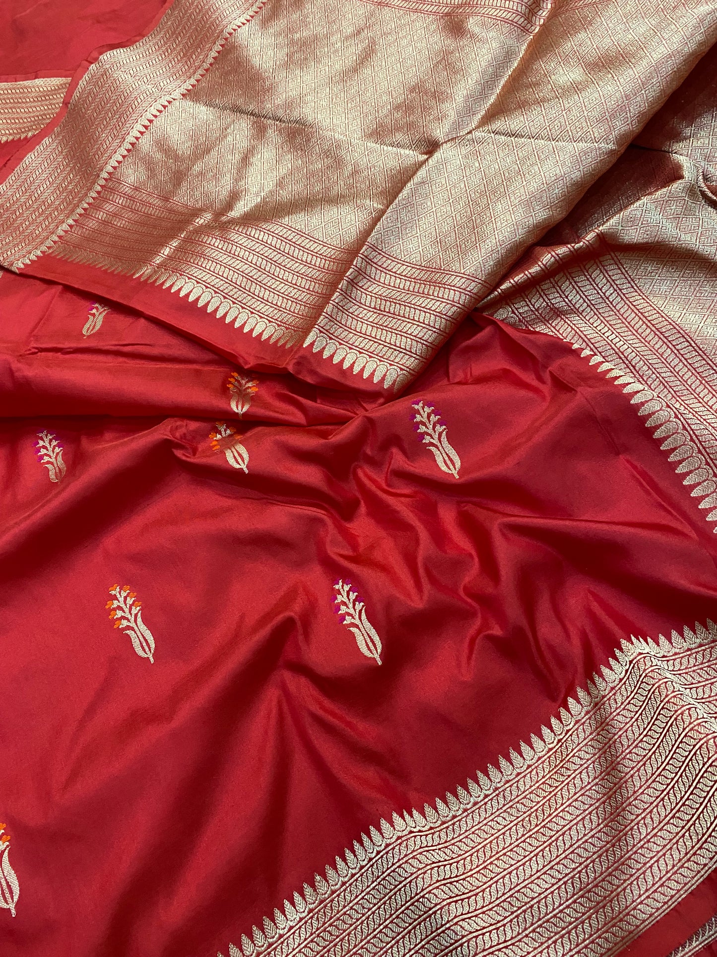 Pure Katan Silk Kadwa Mina Booti Saree