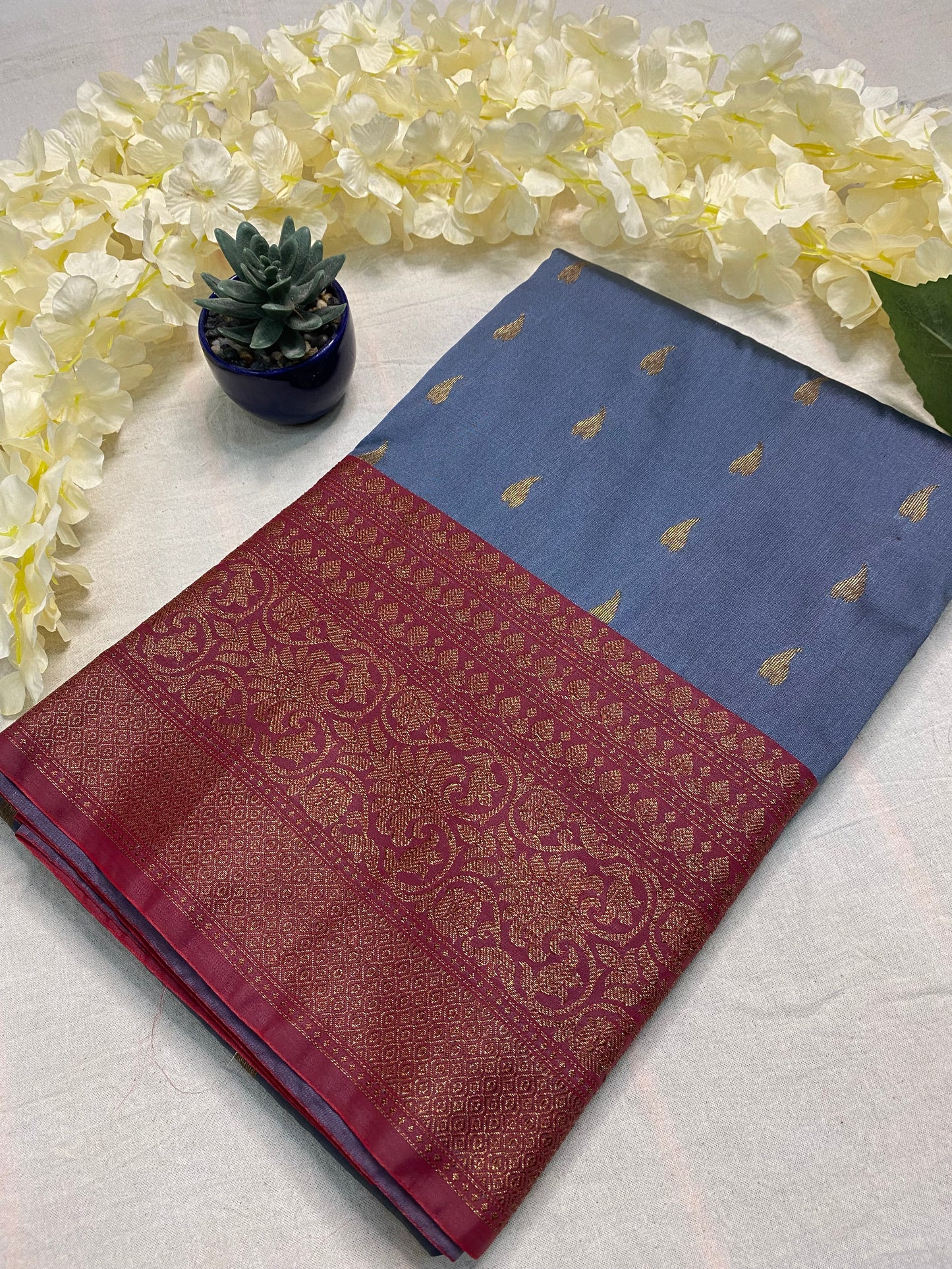 Banarasi Soft Silk Contrast Border PalluSaree