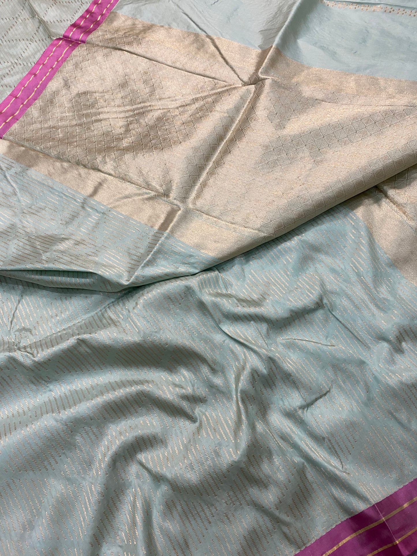 Pure Banarasi Katan Silk geometrical Design Saree