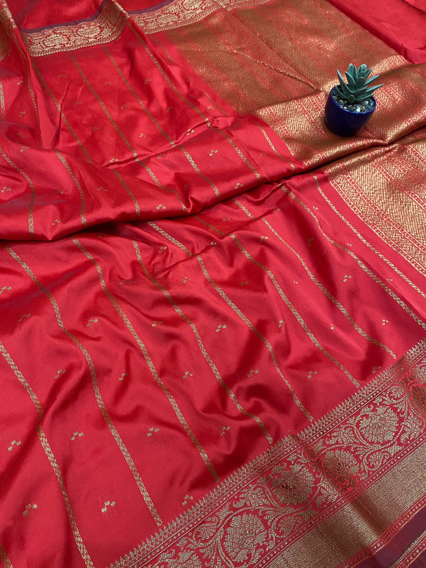 Soft Silk Stripe Booti Saree